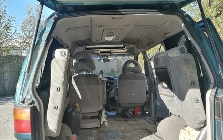 Mitsubishi Space Gear I рестайлинг, 1995 год, 500 000 рублей, 3 фотография