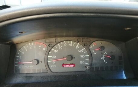 Mitsubishi Space Gear I рестайлинг, 1995 год, 500 000 рублей, 5 фотография