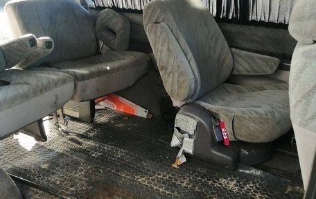 Mitsubishi Space Gear I рестайлинг, 1995 год, 500 000 рублей, 2 фотография