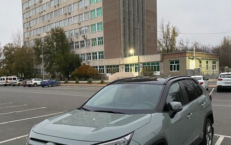 Toyota RAV4, 2020 год, 3 050 000 рублей, 6 фотография