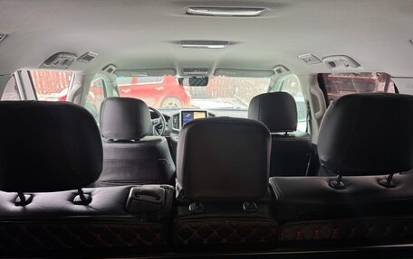 Toyota Land Cruiser 200, 2019 год, 8 500 000 рублей, 6 фотография