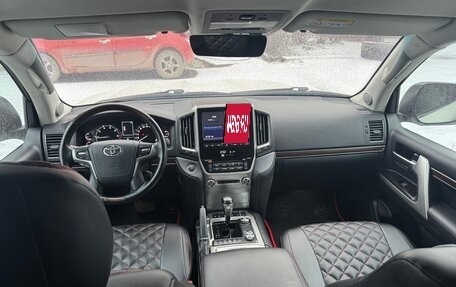 Toyota Land Cruiser 200, 2019 год, 8 500 000 рублей, 4 фотография