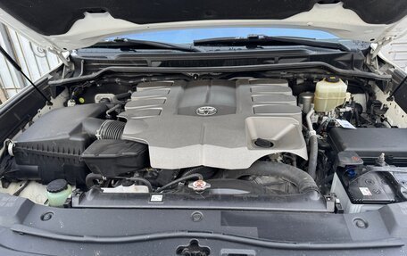 Toyota Land Cruiser 200, 2019 год, 8 500 000 рублей, 11 фотография