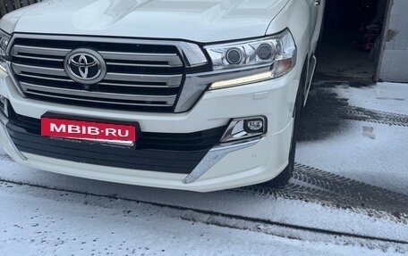 Toyota Land Cruiser 200, 2019 год, 8 500 000 рублей, 9 фотография