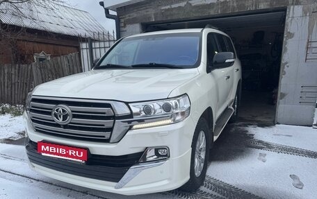 Toyota Land Cruiser 200, 2019 год, 8 500 000 рублей, 10 фотография