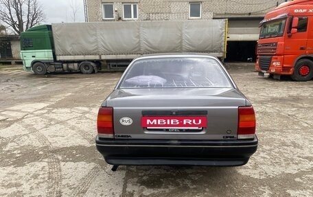Opel Omega A, 1987 год, 265 000 рублей, 7 фотография