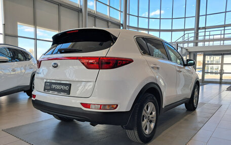 KIA Sportage IV рестайлинг, 2018 год, 1 873 000 рублей, 6 фотография