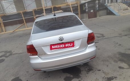 Volkswagen Polo VI (EU Market), 2017 год, 890 000 рублей, 2 фотография