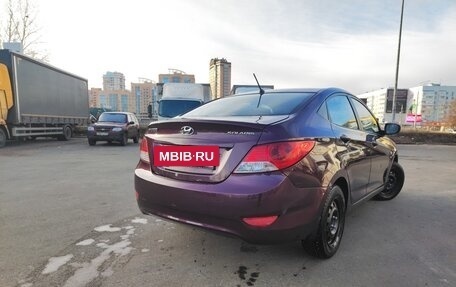 Hyundai Solaris II рестайлинг, 2011 год, 615 000 рублей, 13 фотография