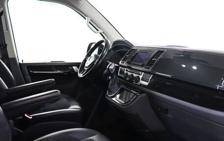 Volkswagen Multivan T6 рестайлинг, 2019 год, 3 990 000 рублей, 9 фотография