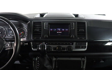 Volkswagen Multivan T6 рестайлинг, 2019 год, 3 990 000 рублей, 14 фотография