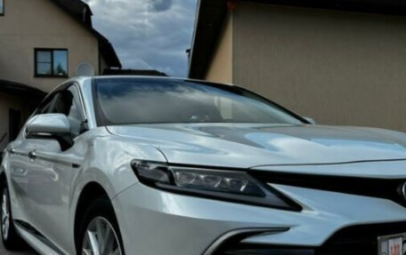 Toyota Camry, 2022 год, 3 700 000 рублей, 1 фотография