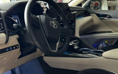 Toyota Camry, 2022 год, 3 700 000 рублей, 3 фотография