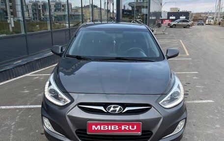 Hyundai Solaris II рестайлинг, 2014 год, 690 000 рублей, 1 фотография