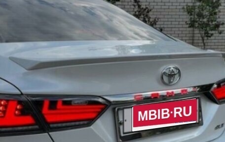 Toyota Camry, 2022 год, 3 700 000 рублей, 6 фотография