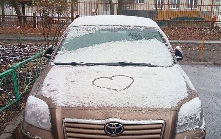 Toyota Avensis III рестайлинг, 2005 год, 640 000 рублей, 4 фотография