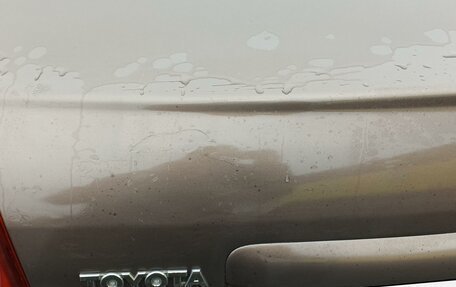 Toyota Avensis III рестайлинг, 2005 год, 640 000 рублей, 15 фотография