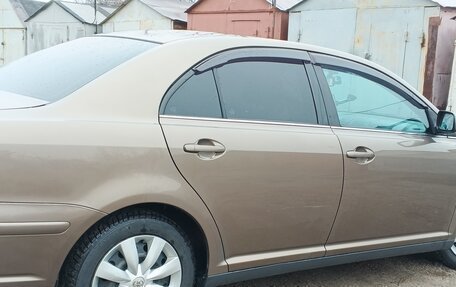 Toyota Avensis III рестайлинг, 2005 год, 640 000 рублей, 25 фотография