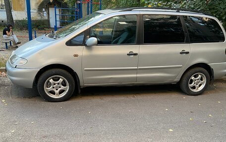 Volkswagen Sharan I рестайлинг, 1995 год, 410 000 рублей, 1 фотография