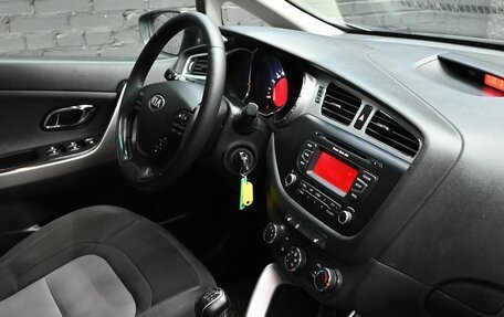 KIA cee'd III, 2013 год, 975 000 рублей, 14 фотография