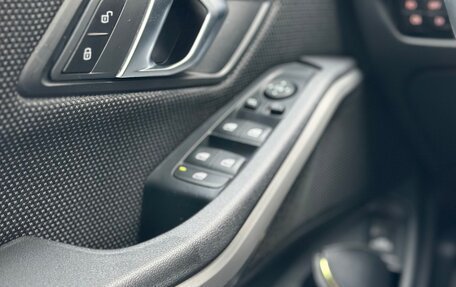 BMW 3 серия, 2020 год, 2 920 000 рублей, 15 фотография