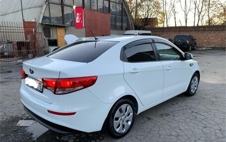 KIA Rio III рестайлинг, 2015 год, 1 050 000 рублей, 8 фотография
