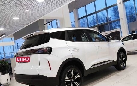 Chery Tiggo 4 I рестайлинг, 2025 год, 1 999 000 рублей, 6 фотография