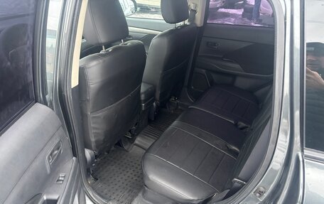 Mitsubishi Outlander III рестайлинг 3, 2014 год, 1 550 000 рублей, 10 фотография