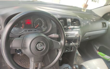 Volkswagen Polo VI (EU Market), 2013 год, 470 000 рублей, 3 фотография