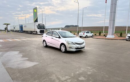 Hyundai Solaris II рестайлинг, 2015 год, 535 000 рублей, 4 фотография