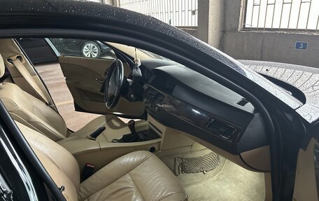 BMW 5 серия, 2004 год, 920 000 рублей, 10 фотография