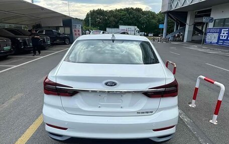 Ford Focus IV, 2022 год, 999 013 рублей, 4 фотография