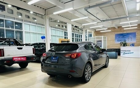 Mazda Axela, 2017 год, 1 499 999 рублей, 6 фотография