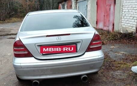 Mercedes-Benz C-Класс, 2003 год, 550 000 рублей, 4 фотография