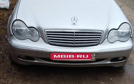 Mercedes-Benz C-Класс, 2003 год, 550 000 рублей, 6 фотография