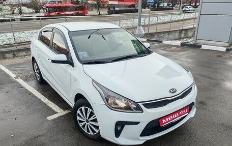 KIA Rio IV, 2019 год, 910 000 рублей, 1 фотография