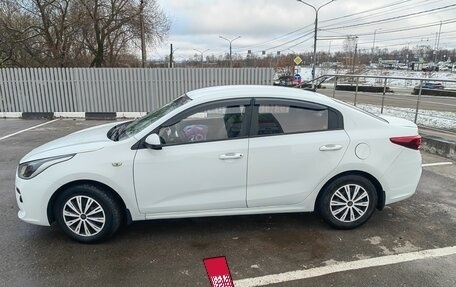 KIA Rio IV, 2019 год, 910 000 рублей, 4 фотография