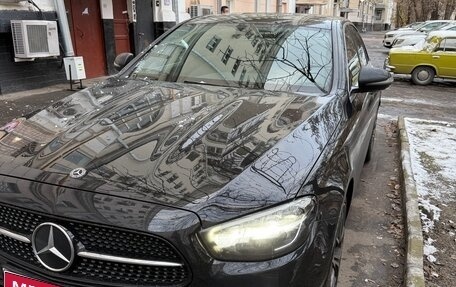 Mercedes-Benz E-Класс, 2020 год, 4 400 000 рублей, 1 фотография