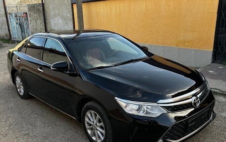 Toyota Camry, 2011 год, 1 250 000 рублей, 2 фотография