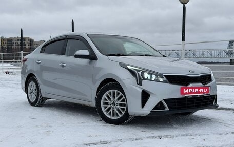 KIA Rio IV, 2021 год, 1 640 000 рублей, 2 фотография