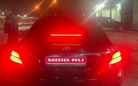 Mercedes-Benz E-Класс, 2018 год, 3 800 000 рублей, 4 фотография