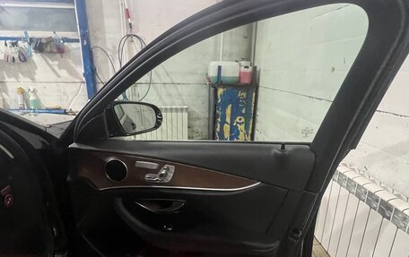 Mercedes-Benz E-Класс, 2018 год, 3 800 000 рублей, 20 фотография