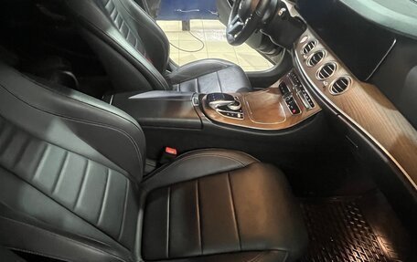 Mercedes-Benz E-Класс, 2018 год, 3 800 000 рублей, 18 фотография