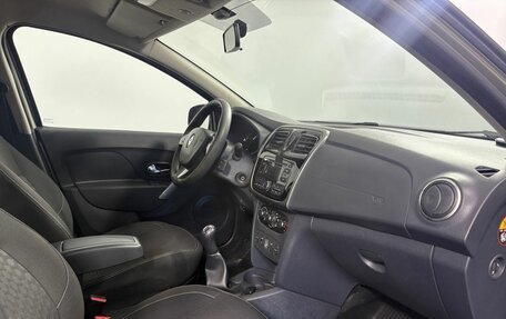 Renault Logan II, 2016 год, 860 000 рублей, 10 фотография