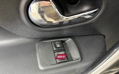 Renault Logan II, 2016 год, 860 000 рублей, 13 фотография