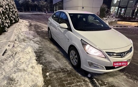 Hyundai Solaris II рестайлинг, 2016 год, 1 050 000 рублей, 4 фотография