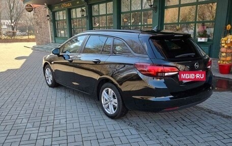 Opel Astra K, 2021 год, 1 950 000 рублей, 6 фотография