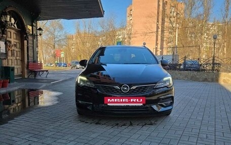 Opel Astra K, 2021 год, 1 950 000 рублей, 3 фотография