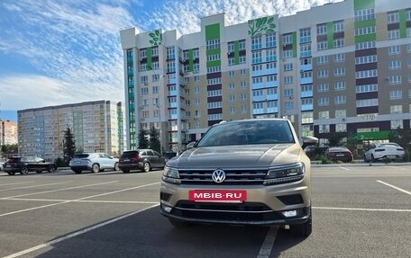 Volkswagen Tiguan II, 2017 год, 2 750 000 рублей, 6 фотография