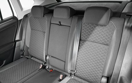 Volkswagen Tiguan II, 2018 год, 2 495 000 рублей, 10 фотография